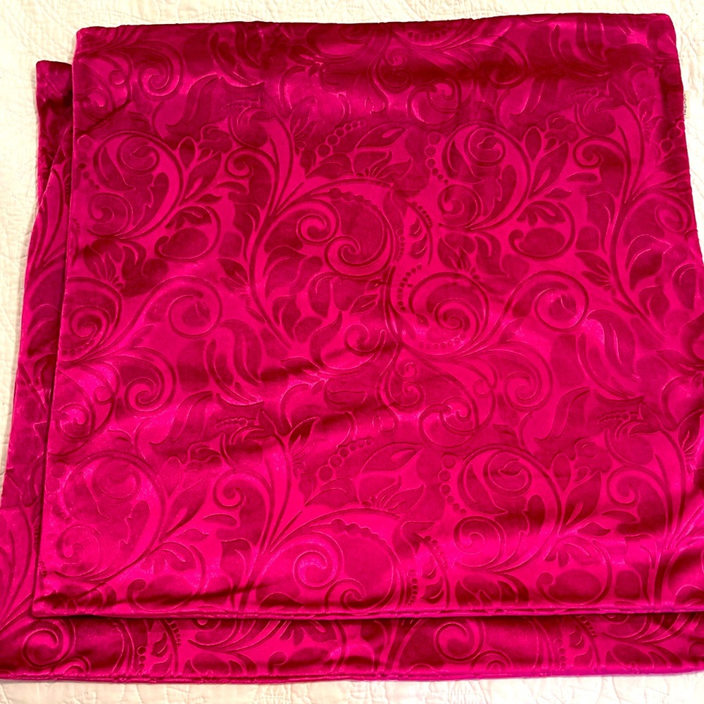 Elegant Magenta Velvet 24in x 24in pillow covers with zip closure set of 2